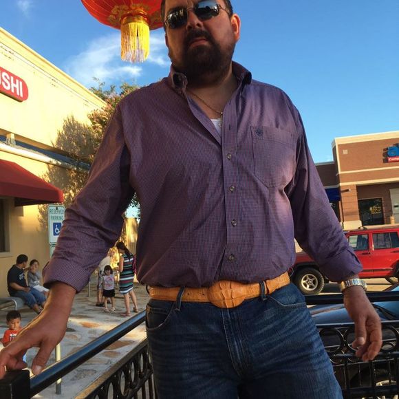 Meet your Posher, Jorge luis - Picture 1 of 1